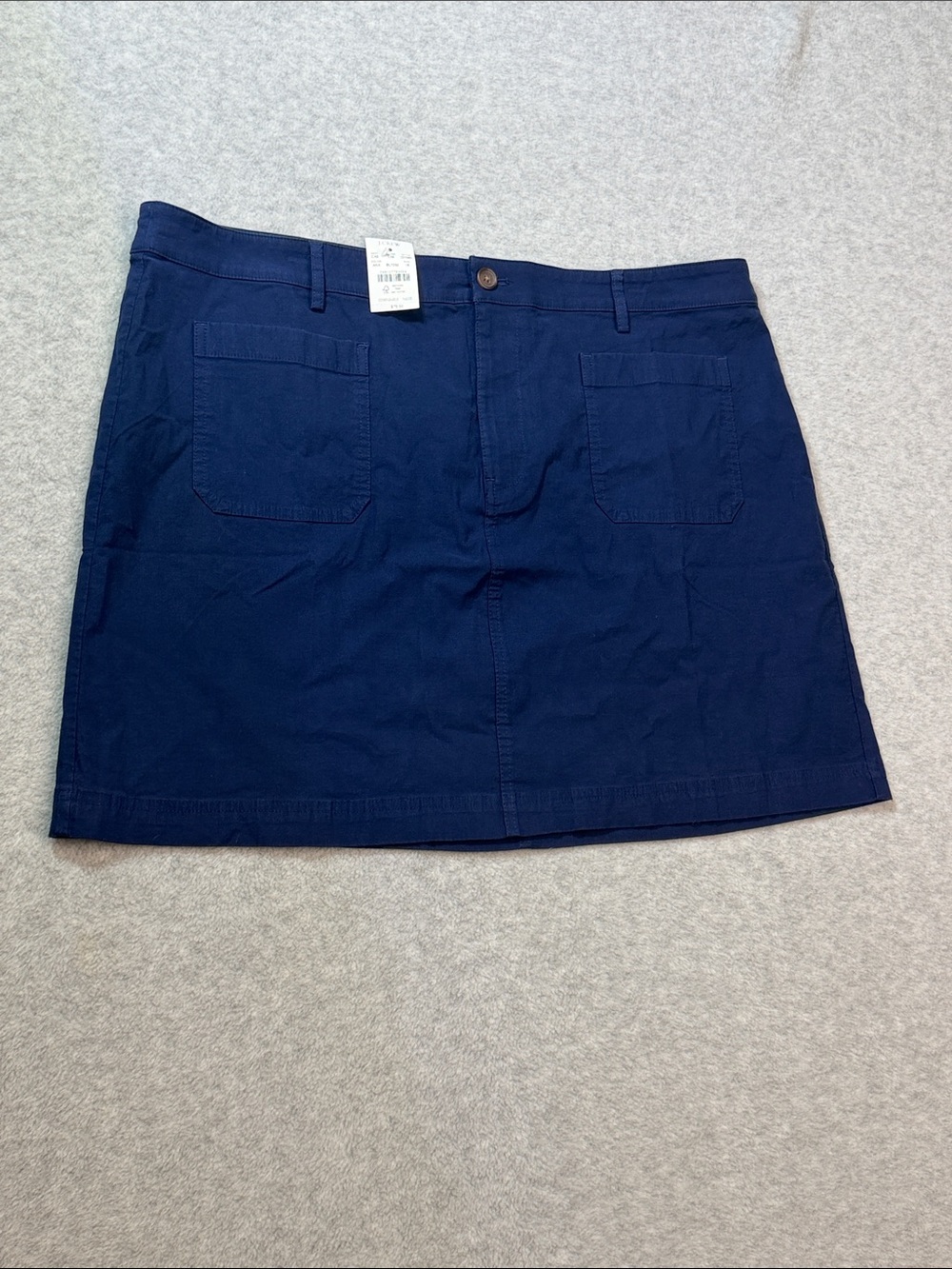NWT J.Crew Factory
Lizzie Patch-Pocket Mini
Skirt Navy Blue Size 18